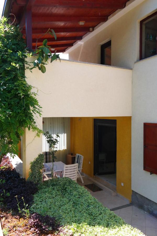 Apartments Caterina Пула Екстер'єр фото